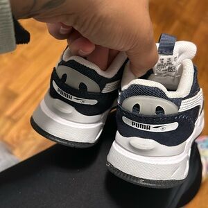 4c gently used baby shoes